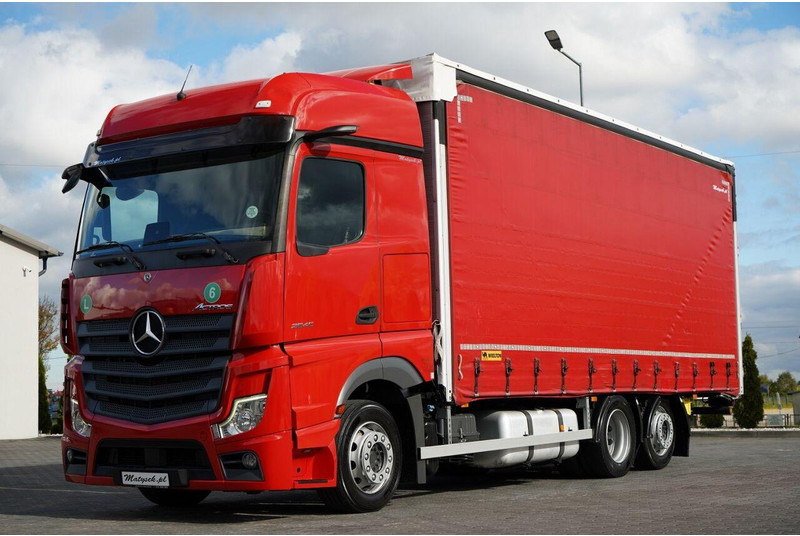 Mercedes-Benz ACTROS 2545 / SOLÓWKA / 6x2 / OŚ PODNOSZONA / BIG SPACE / WIELT - Kamion sa ceradom: slika 1 Mercedes-Benz ACTROS 2545 / SOLÓWKA / 6x2 / OŚ PODNOSZONA / BIG SPACE / WIELT - Kamion sa ceradom: slika 1