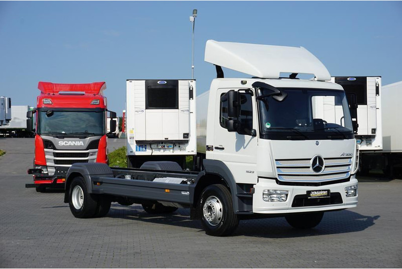 Mercedes-Benz ATEGO / 1523 / ACC / EURO 6 / PODWOZIE DO ZABUDOWY / DŁ. 6,75 M - Kamion sa golom šasijom i zatvorenom kabinom: slika 1 Mercedes-Benz ATEGO / 1523 / ACC / EURO 6 / PODWOZIE DO ZABUDOWY / DŁ. 6,75 M - Kamion sa golom šasijom i zatvorenom kabinom: slika 1