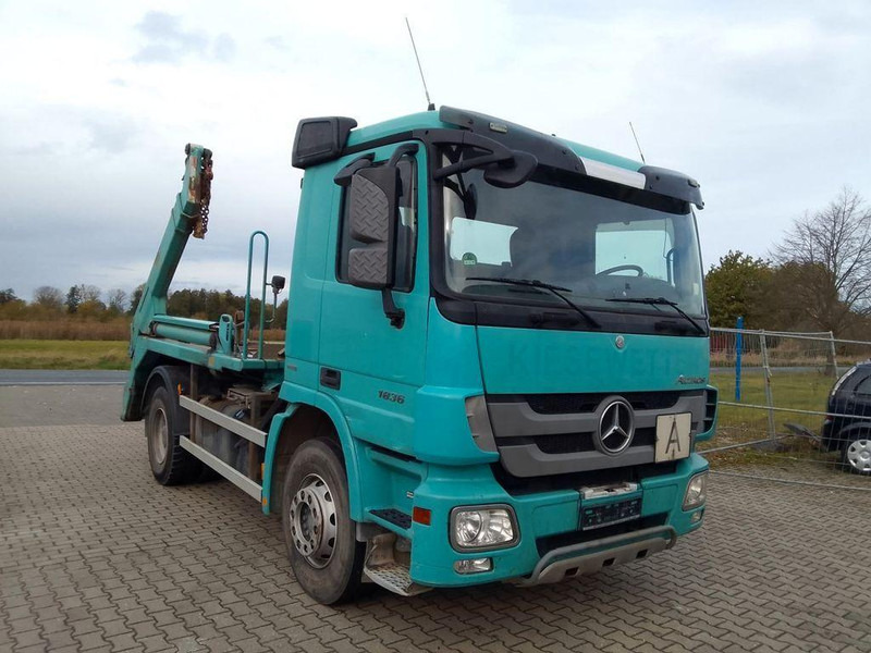 Mercedes-Benz Actros 1836 - Kamion za utovaranje kontejnera: slika 2 Mercedes-Benz Actros 1836 - Kamion za utovaranje kontejnera: slika 2