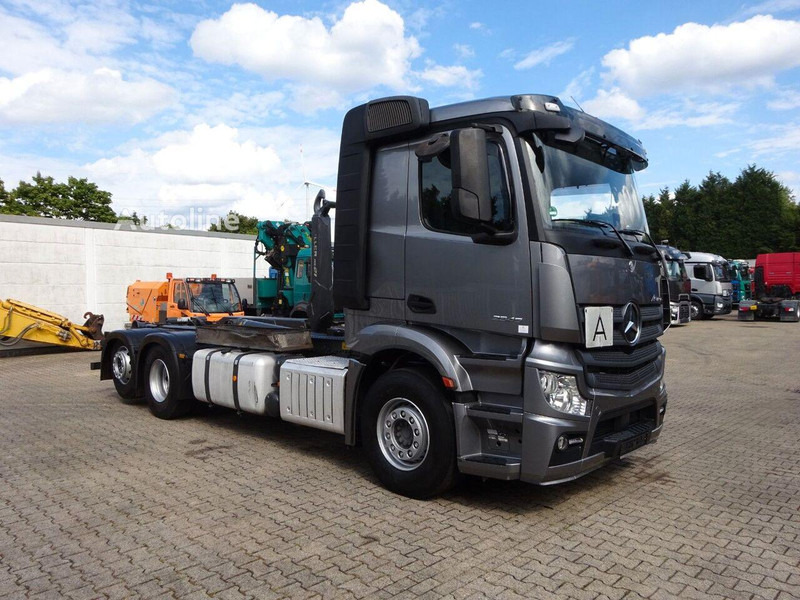 Mercedes-Benz Actros 2545 Hook lift truck 6x2 - Kamion sa hidrauličnom kukom, Kamion sa dizalicom: slika 3 Mercedes-Benz Actros 2545 Hook lift truck 6x2 - Kamion sa hidrauličnom kukom, Kamion sa dizalicom: slika 3