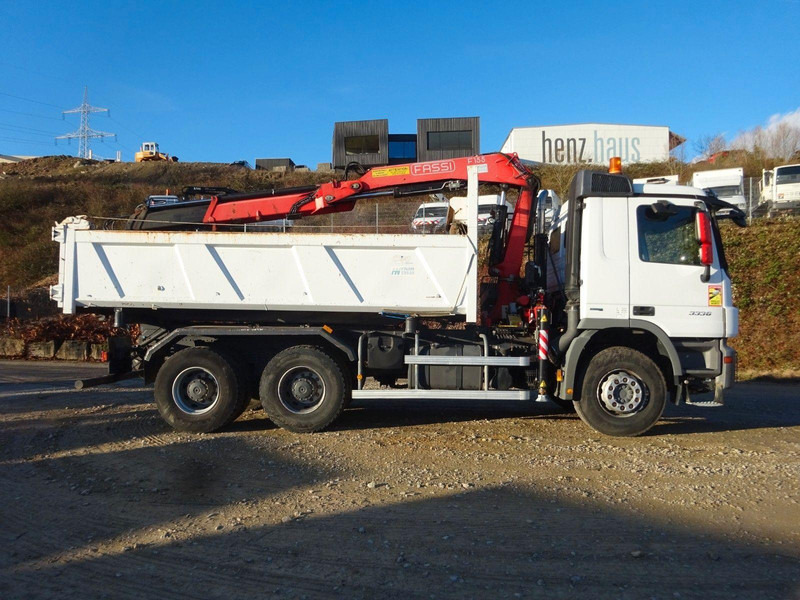 Mercedes-Benz Actros 3336 6x4 Three sided Tipper + Crane FASSI F155A.0.22 - Istovarivač, Kamion sa dizalicom: slika 3 Mercedes-Benz Actros 3336 6x4 Three sided Tipper + Crane FASSI F155A.0.22 - Istovarivač, Kamion sa dizalicom: slika 3
