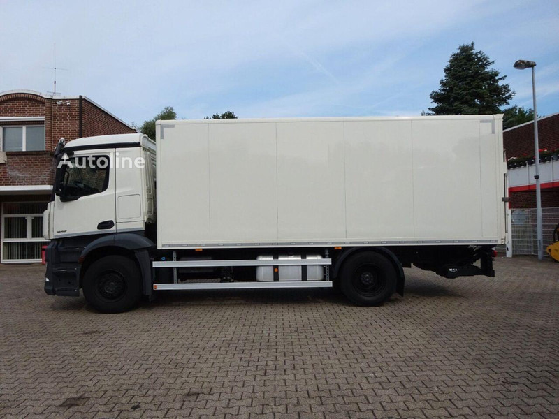 Mercedes-Benz Antos 1842 - Box truck - Kamion sa zatvorenim sandukom: slika 3 Mercedes-Benz Antos 1842 - Box truck - Kamion sa zatvorenim sandukom: slika 3