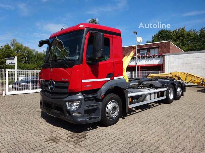Mercedes-Benz Antos 2532 - Hook lift truck - Kamion sa hidrauličnom kukom: slika 1 Mercedes-Benz Antos 2532 - Hook lift truck - Kamion sa hidrauličnom kukom: slika 1