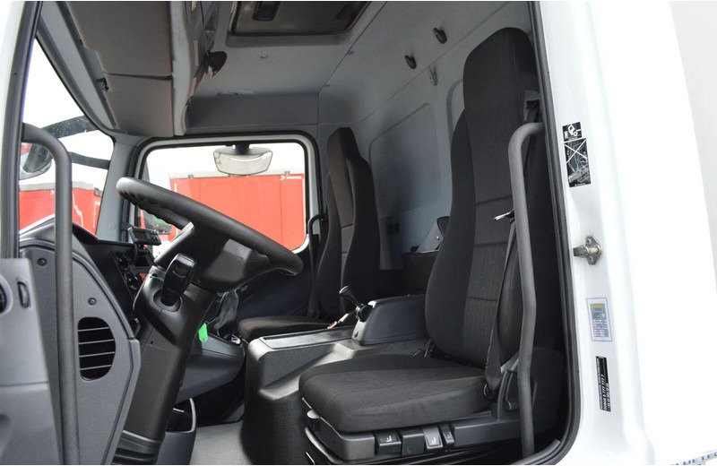 Mercedes-Benz Atego 716 IZOTERMA REFRIGERATOR SIDE DOOR Mercedes-Benz Atego 716 IZOTERMA REFRIGERATOR SIDE DOOR: slika 12 Mercedes-Benz Atego 716 IZOTERMA REFRIGERATOR SIDE DOOR Mercedes-Benz Atego 716 IZOTERMA REFRIGERATOR SIDE DOOR: slika 12