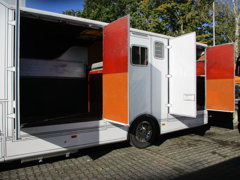 Mercedes-Benz Axor 1833 - Horse transporter - Kamioni za prevoz konja: slika 5 Mercedes-Benz Axor 1833 - Horse transporter - Kamioni za prevoz konja: slika 5