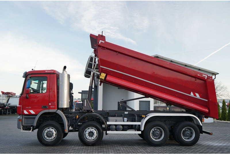 Mercedes-Benz CTROS 4141 / 8X6 / WYWROTKA TYLNOZSYPOWA / MEILLER KIPPER 5.3M / - Istovarivač: slika 5 Mercedes-Benz CTROS 4141 / 8X6 / WYWROTKA TYLNOZSYPOWA / MEILLER KIPPER 5.3M / - Istovarivač: slika 5