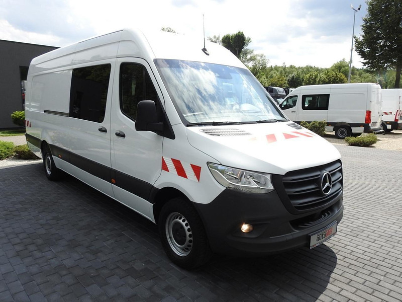 Mercedes-Benz SPRINTER FURGON BRYGADÓWKA 5 MIEJSC TEMPOMAT NAWIGACJA KLIMATYZ - Minibus, Putnički kombi: slika 4 Mercedes-Benz SPRINTER FURGON BRYGADÓWKA 5 MIEJSC TEMPOMAT NAWIGACJA KLIMATYZ - Minibus, Putnički kombi: slika 4