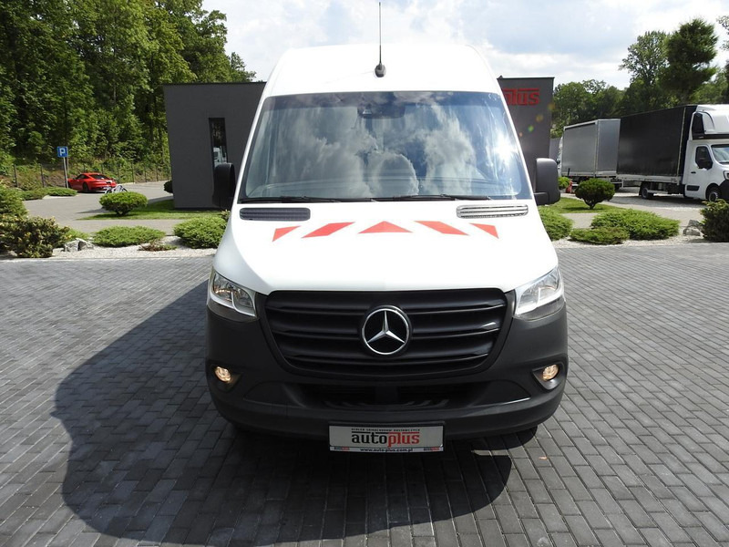 Mercedes-Benz SPRINTER FURGON BRYGADÓWKA 5 MIEJSC TEMPOMAT NAWIGACJA KLIMATYZ - Minibus, Putnički kombi: slika 5 Mercedes-Benz SPRINTER FURGON BRYGADÓWKA 5 MIEJSC TEMPOMAT NAWIGACJA KLIMATYZ - Minibus, Putnički kombi: slika 5