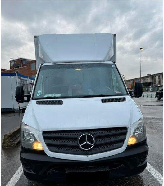 Mercedes-Benz Sprinter Koffer + Tail lift - Dostavno vozilo sa zatvorenim sandukom: slika 1 Mercedes-Benz Sprinter Koffer + Tail lift - Dostavno vozilo sa zatvorenim sandukom: slika 1