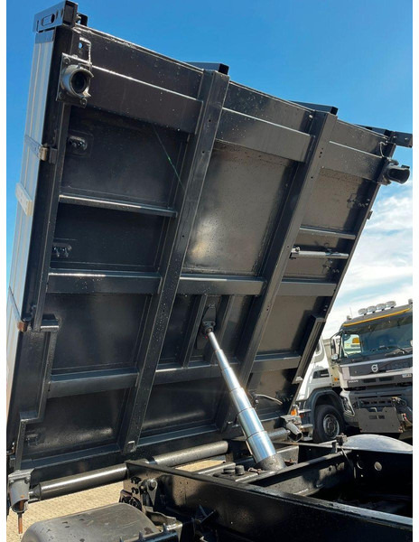 Kiper Mercedes-Benz UNIMOG U400 405/12 ZUGMASCHINE/ KIPPER: slika 10 Kiper Mercedes-Benz UNIMOG U400 405/12 ZUGMASCHINE/ KIPPER: slika 10