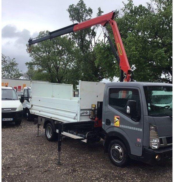 Nissan NT400 - Tipper+crane - Istovarivač, Kamion sa dizalicom: slika 2 Nissan NT400 - Tipper+crane - Istovarivač, Kamion sa dizalicom: slika 2
