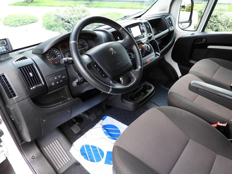 Peugeot BOXER CHŁODNIA KONTENER 0*C 8 PALET TEMPOMAT LEDY KLIMATYZACJA - Dostavno vozilo sa zatvorenim sandukom: slika 2 Peugeot BOXER CHŁODNIA KONTENER 0*C 8 PALET TEMPOMAT LEDY KLIMATYZACJA - Dostavno vozilo sa zatvorenim sandukom: slika 2