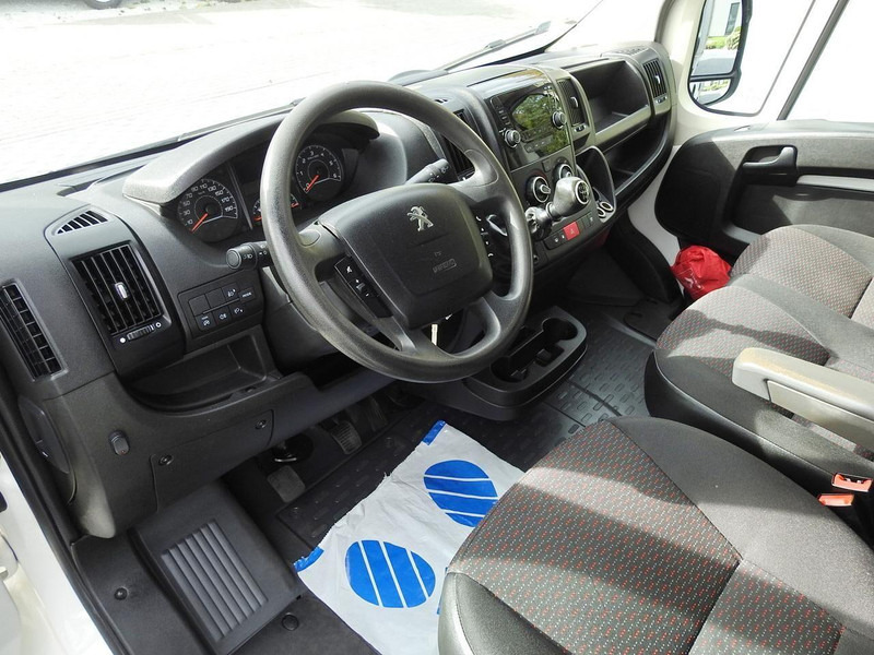 Peugeot BOXER SKRZYNIA PODWÓJNA KABINA DOKA 7 MIEJSC KLIMATYZACJA 140KM - Dostavno vozilo sa ceradom, Dostavno vozilo sa duplom kabinom: slika 2 Peugeot BOXER SKRZYNIA PODWÓJNA KABINA DOKA 7 MIEJSC KLIMATYZACJA 140KM - Dostavno vozilo sa ceradom, Dostavno vozilo sa duplom kabinom: slika 2