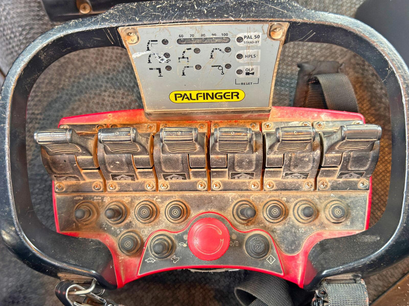 Renault C430 * PALFINGER PK 18002 - EHC + FUNK/ 6x4 - Kamion sa tovarnim sandukom, Kamion sa dizalicom: slika 4 Renault C430 * PALFINGER PK 18002 - EHC + FUNK/ 6x4 - Kamion sa tovarnim sandukom, Kamion sa dizalicom: slika 4