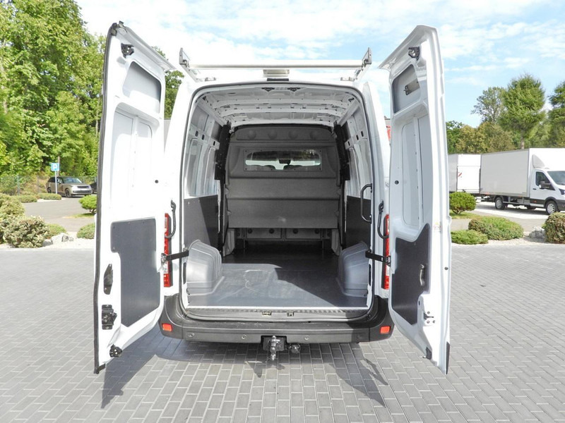 Renault MASTER FURGON BRYGADÓWKA 7 MIEJSC TEMPOMAT NAWIGACJA LEDY KLIMAT Renault MASTER FURGON BRYGADÓWKA 7 MIEJSC TEMPOMAT NAWIGACJA LEDY KLIMAT: slika 13