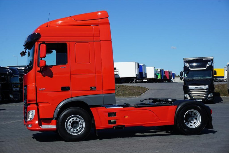 DAF 106 / 480 / EURO 6 / ACC / SPACE CAB / MAŁY PRZEBIEG - Tegljač: slika 3 DAF 106 / 480 / EURO 6 / ACC / SPACE CAB / MAŁY PRZEBIEG - Tegljač: slika 3