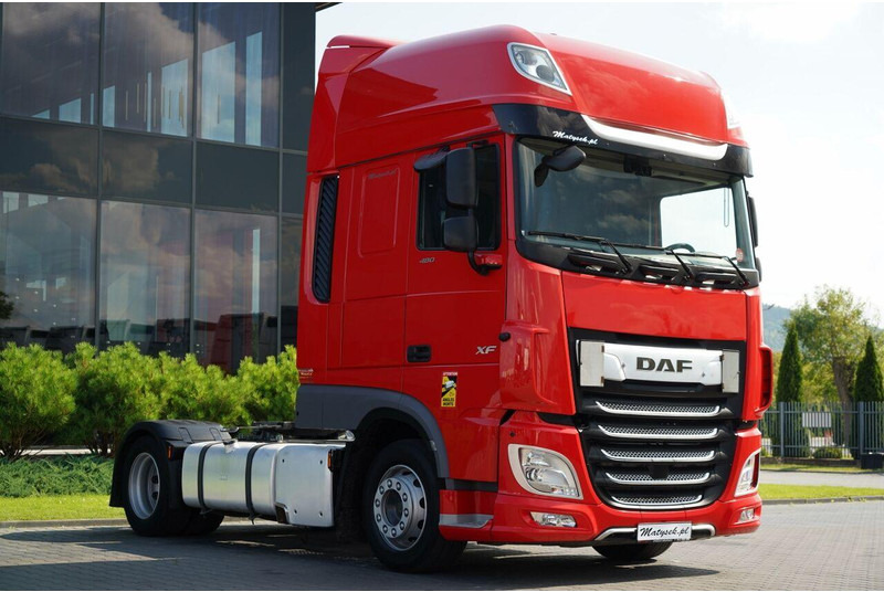 DAF XF 480 / LOW DECK / MEGA / 2021 / SSC / PO KONTRAKCIE SERWISOWYM - Tegljač: slika 4 DAF XF 480 / LOW DECK / MEGA / 2021 / SSC / PO KONTRAKCIE SERWISOWYM - Tegljač: slika 4