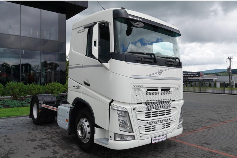 Volvo FH 420 / 13 L / PEŁNY ADR / 2017 ROK / NISKA KABINA / SPROWADZON - Tegljač: slika 3 Volvo FH 420 / 13 L / PEŁNY ADR / 2017 ROK / NISKA KABINA / SPROWADZON - Tegljač: slika 3