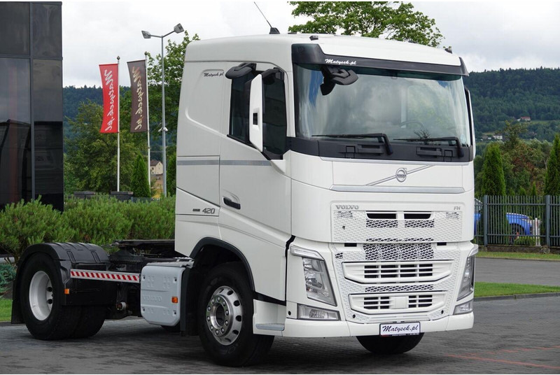 Volvo FH 420 / 13 L / PEŁNY ADR / 2017 ROK / NISKA KABINA / SPROWADZON - Tegljač: slika 1 Volvo FH 420 / 13 L / PEŁNY ADR / 2017 ROK / NISKA KABINA / SPROWADZON - Tegljač: slika 1