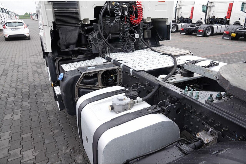 Volvo FH 500 / NISKA KABINA / HYDRAULIKA / PO KONTRAKCIE SERWISOWYM Volvo FH 500 / NISKA KABINA / HYDRAULIKA / PO KONTRAKCIE SERWISOWYM: slika 12