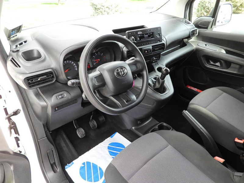 Toyota PROACE CITY FURGON CHŁODNIA -15*C ZASILANIE 230V TEMPOMAT KLIM - Dostavno vozilo hladnjača: slika 2 Toyota PROACE CITY FURGON CHŁODNIA -15*C ZASILANIE 230V TEMPOMAT KLIM - Dostavno vozilo hladnjača: slika 2