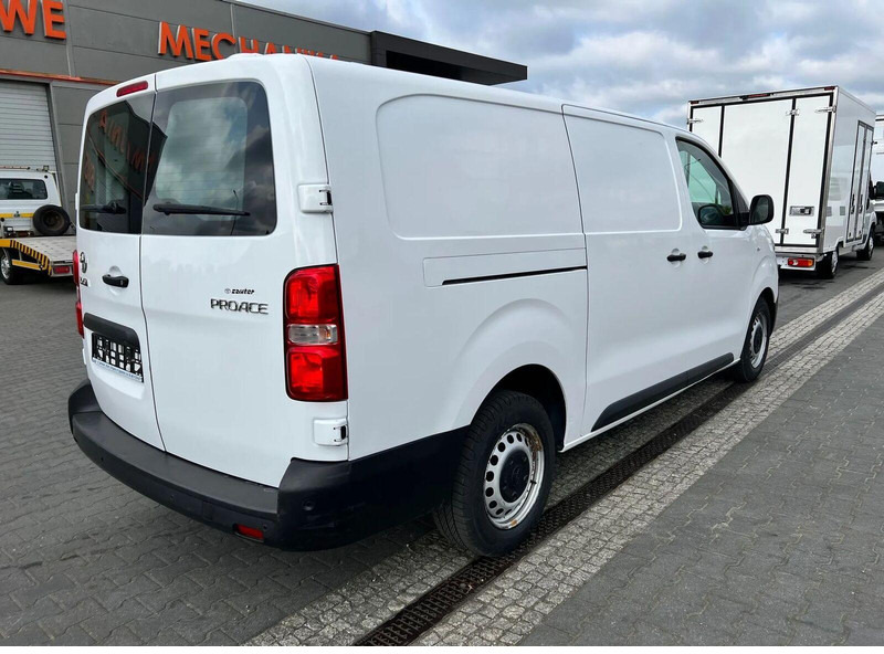 Toyota Proace Long Lang Maxi Import DE One Owner TOP - Dostavno vozilo sa zatvorenim sandukom: slika 4 Toyota Proace Long Lang Maxi Import DE One Owner TOP - Dostavno vozilo sa zatvorenim sandukom: slika 4