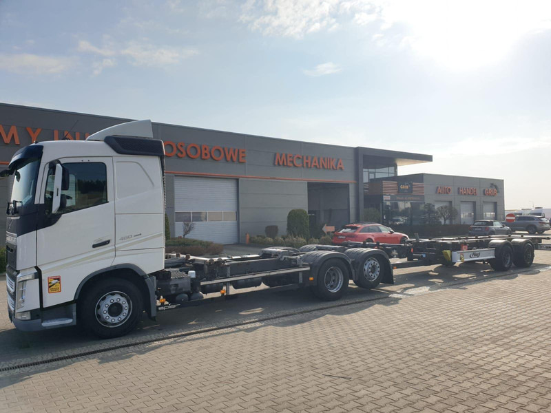 Volvo FH 460 EURO 6 BDF SWAP CHASSIS + TRAILER FLIEGL TWP180 - Kamion sa golom šasijom i zatvorenom kabinom: slika 2 Volvo FH 460 EURO 6 BDF SWAP CHASSIS + TRAILER FLIEGL TWP180 - Kamion sa golom šasijom i zatvorenom kabinom: slika 2