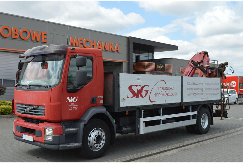 Volvo FL 18.280 Pallet Forks Rotator "22.5 5300 kg HDS AT - Kamion sa tovarnim sandukom, Kamion sa dizalicom: slika 1 Volvo FL 18.280 Pallet Forks Rotator "22.5 5300 kg HDS AT - Kamion sa tovarnim sandukom, Kamion sa dizalicom: slika 1