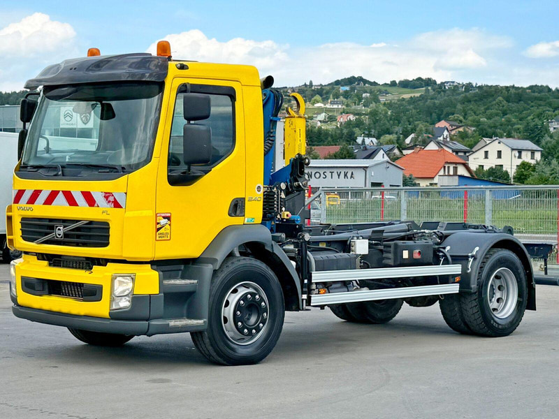 Volvo FL 240 * Abrollkipper * HMF 270 K2 * TOPZUSTAND - Kamion sa hidrauličnom kukom, Kamion sa dizalicom: slika 4 Volvo FL 240 * Abrollkipper * HMF 270 K2 * TOPZUSTAND - Kamion sa hidrauličnom kukom, Kamion sa dizalicom: slika 4
