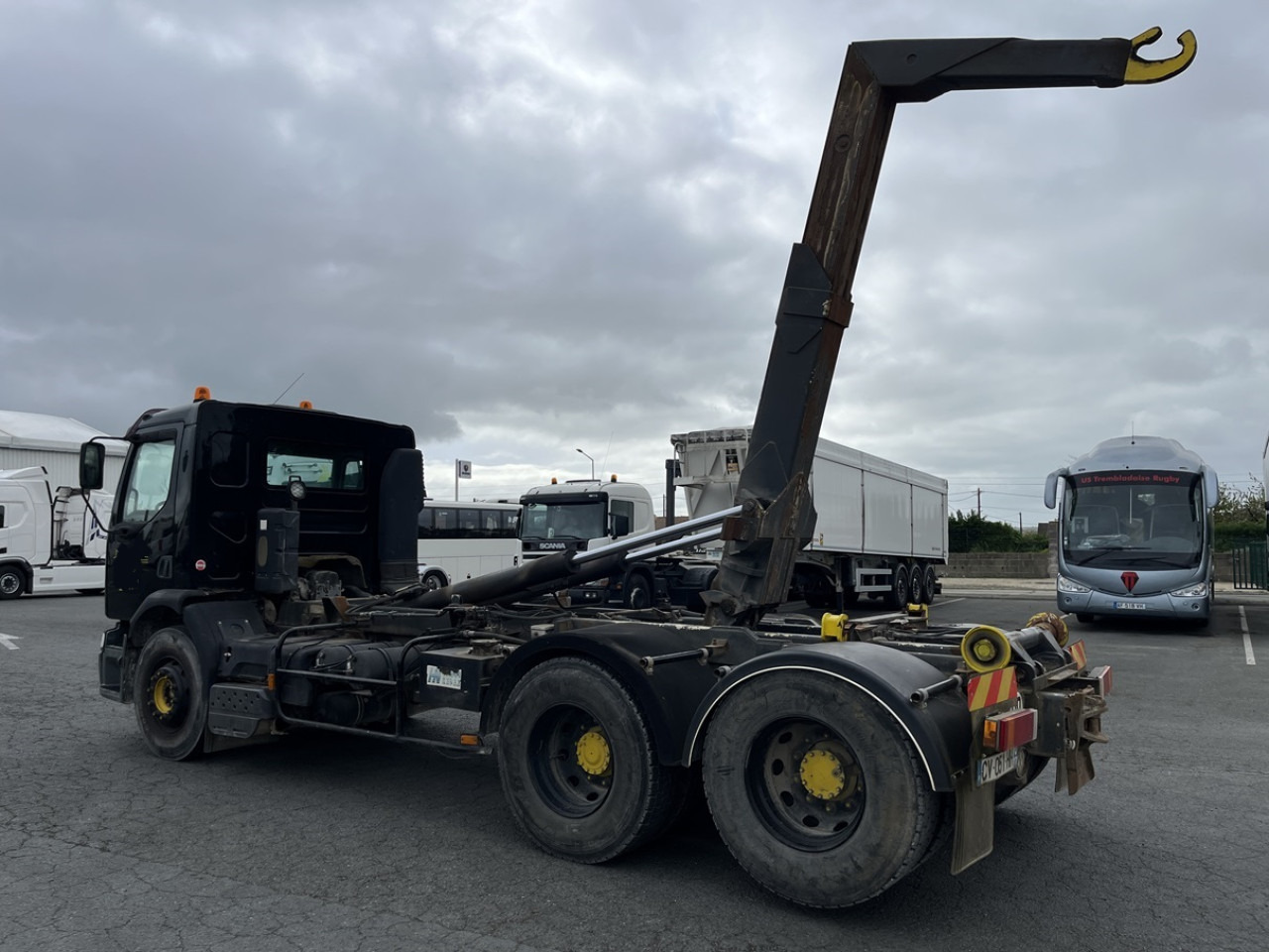 RENAULT PREMIUM 370 6X2 - Kamion sa hidrauličnom kukom: slika 4 RENAULT PREMIUM 370 6X2 - Kamion sa hidrauličnom kukom: slika 4