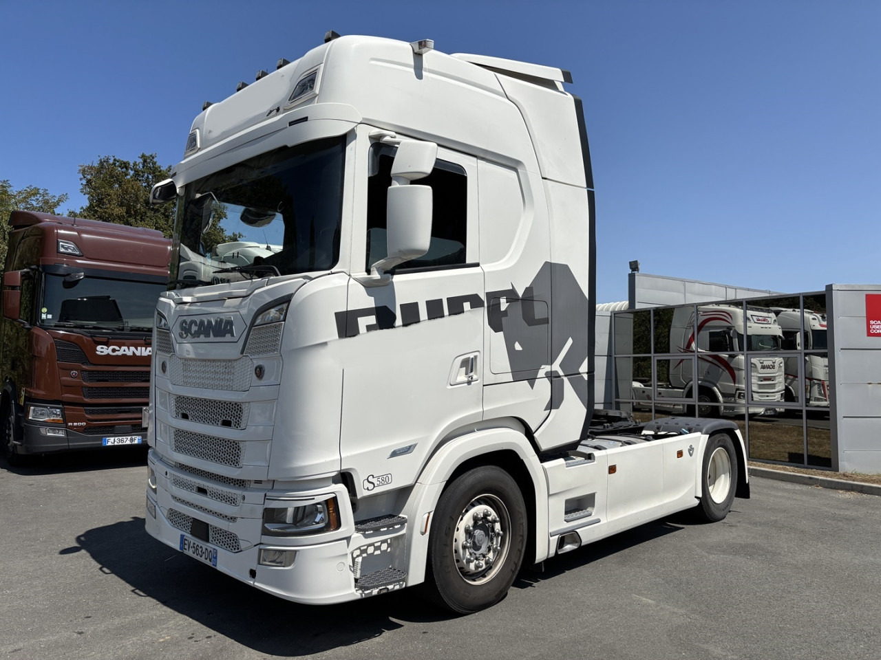 SCANIA S 580 A4x2NB - Tegljač: slika 2 SCANIA S 580 A4x2NB - Tegljač: slika 2