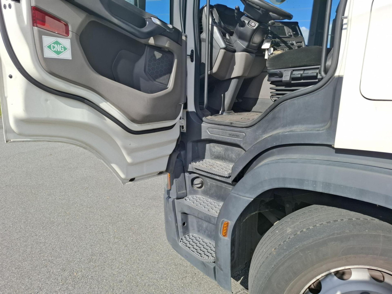 SCANIA SCANIA G410 A4x2 GNC - Tegljač: slika 2 SCANIA SCANIA G410 A4x2 GNC - Tegljač: slika 2