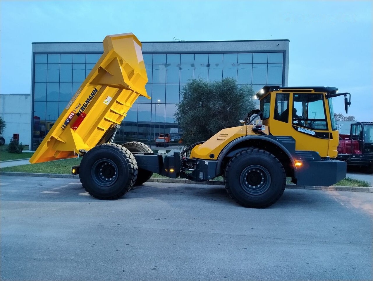 Bergmann C815s - Zglobni kiper: slika 1 Bergmann C815s - Zglobni kiper: slika 1