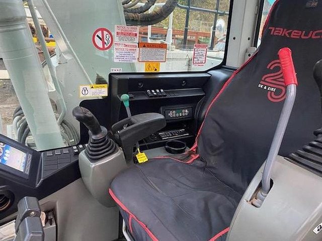 Takeuchi TB2150R - Bager: slika 5 Takeuchi TB2150R - Bager: slika 5