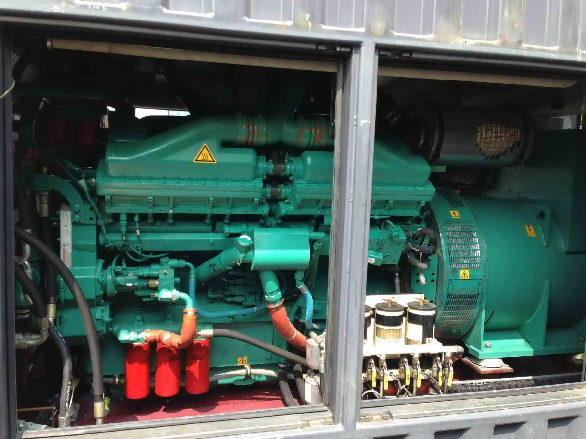 Cummins Generator 1250 KVA QSK45-G4 Engine Super silent Silent - Set generatora: slika 3 Cummins Generator 1250 KVA QSK45-G4 Engine Super silent Silent - Set generatora: slika 3