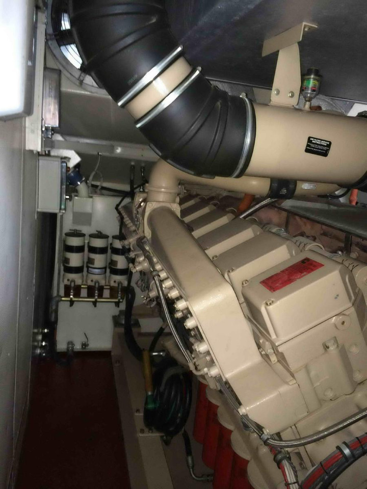 Cummins Generator 1425 KVA powerd by KTA50-G3 - Set generatora: slika 1 Cummins Generator 1425 KVA powerd by KTA50-G3 - Set generatora: slika 1