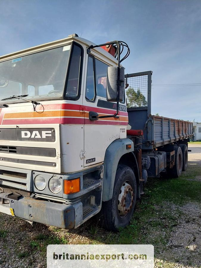 DAF 2700 ATI 6x4 26 Ton Sideways Tipper with HMF 820 Crane | Export Ready. - Istovarivač, Kamion sa dizalicom: slika 4 DAF 2700 ATI 6x4 26 Ton Sideways Tipper with HMF 820 Crane | Export Ready. - Istovarivač, Kamion sa dizalicom: slika 4