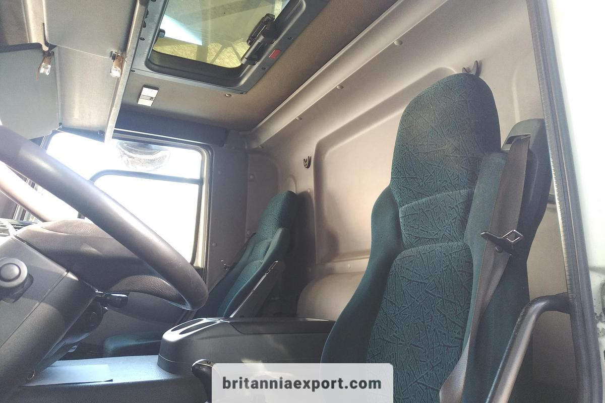 Kamion sa tovarnim sandukom DAF CF75 310 | ZF Automatic Gearbox | Euro 3 | 6x2 26 Ton |: slika 11 Kamion sa tovarnim sandukom DAF CF75 310 | ZF Automatic Gearbox | Euro 3 | 6x2 26 Ton |: slika 11