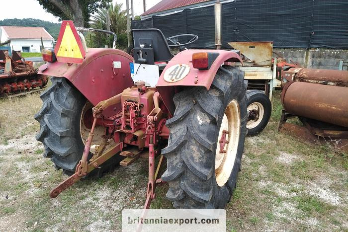 INTERNATIONAL 433 SA 4X2 | 2.5 diesel | brand new tyres | - Traktor: slika 4 INTERNATIONAL 433 SA 4X2 | 2.5 diesel | brand new tyres | - Traktor: slika 4