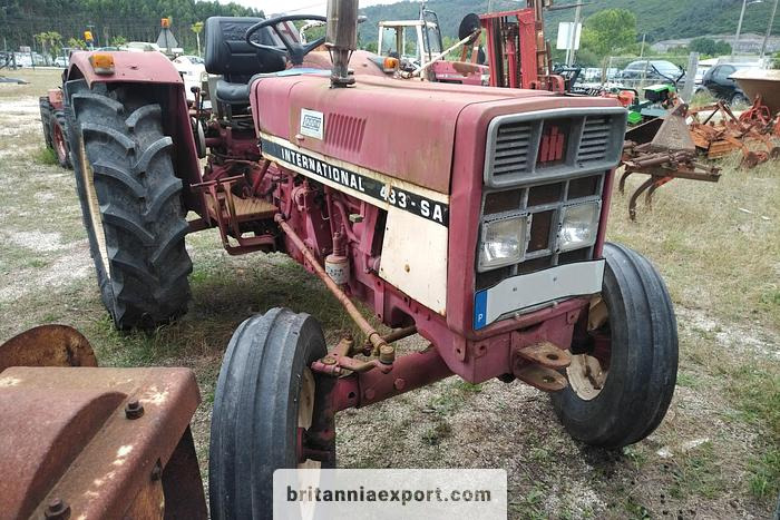 INTERNATIONAL 433 SA 4X2 | 2.5 diesel | brand new tyres | - Traktor: slika 2 INTERNATIONAL 433 SA 4X2 | 2.5 diesel | brand new tyres | - Traktor: slika 2