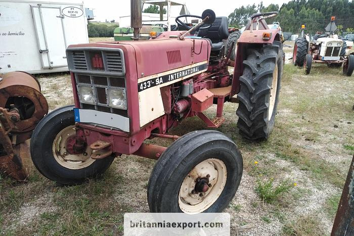 INTERNATIONAL 433 SA 4X2 | 2.5 diesel | brand new tyres | - Traktor: slika 1 INTERNATIONAL 433 SA 4X2 | 2.5 diesel | brand new tyres | - Traktor: slika 1