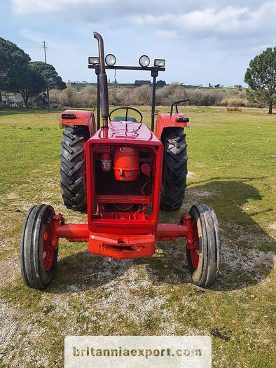 INTERNATIONAL McCormick 523 | 2.9 diesel | 3 cylinder | - Traktor: slika 3 INTERNATIONAL McCormick 523 | 2.9 diesel | 3 cylinder | - Traktor: slika 3
