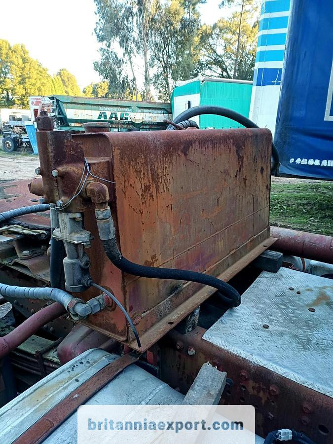 Tegljač IVECO Eurotech 440E38 | Full Springs | Euro 2 | Hydraulics | Hub Reduction: slika 16