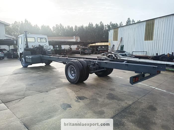 VOLVO FL619 Intercooler | Manual Pump | 19 Ton | On 10 Studs | Full Springs Suspension | - Kamion sa golom šasijom i zatvorenom kabinom: slika 3 VOLVO FL619 Intercooler | Manual Pump | 19 Ton | On 10 Studs | Full Springs Suspension | - Kamion sa golom šasijom i zatvorenom kabinom: slika 3