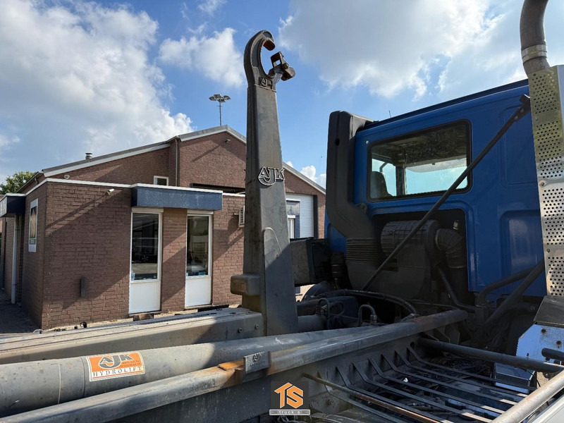 DAF FAN CF75 310 - AUTOMATIC - E4 - NL TOP TRUCK - TUV 2/26 - Kamion za prevoz kontejnera/ Kamion sa promenjivim sandukom: slika 3 DAF FAN CF75 310 - AUTOMATIC - E4 - NL TOP TRUCK - TUV 2/26 - Kamion za prevoz kontejnera/ Kamion sa promenjivim sandukom: slika 3