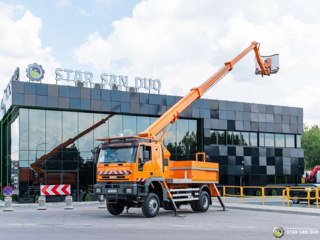 Iveco CURSOR 240 4x4 RUTHMANN T225 22,5 Meters Lift - Vazdušna platforma montirana na kamion: slika 1 Iveco CURSOR 240 4x4 RUTHMANN T225 22,5 Meters Lift - Vazdušna platforma montirana na kamion: slika 1