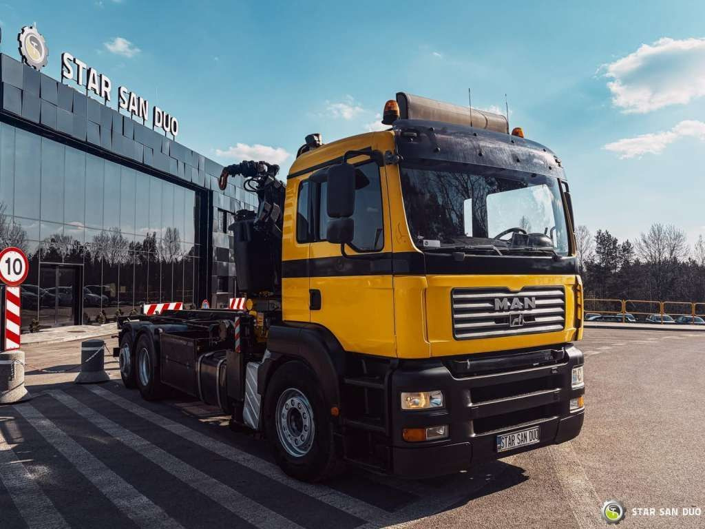 MAN TGA 18.440 6x2 FASSI F 210 A.24 Crane Rotator - Kamion sa dizalicom: slika 4 MAN TGA 18.440 6x2 FASSI F 210 A.24 Crane Rotator - Kamion sa dizalicom: slika 4