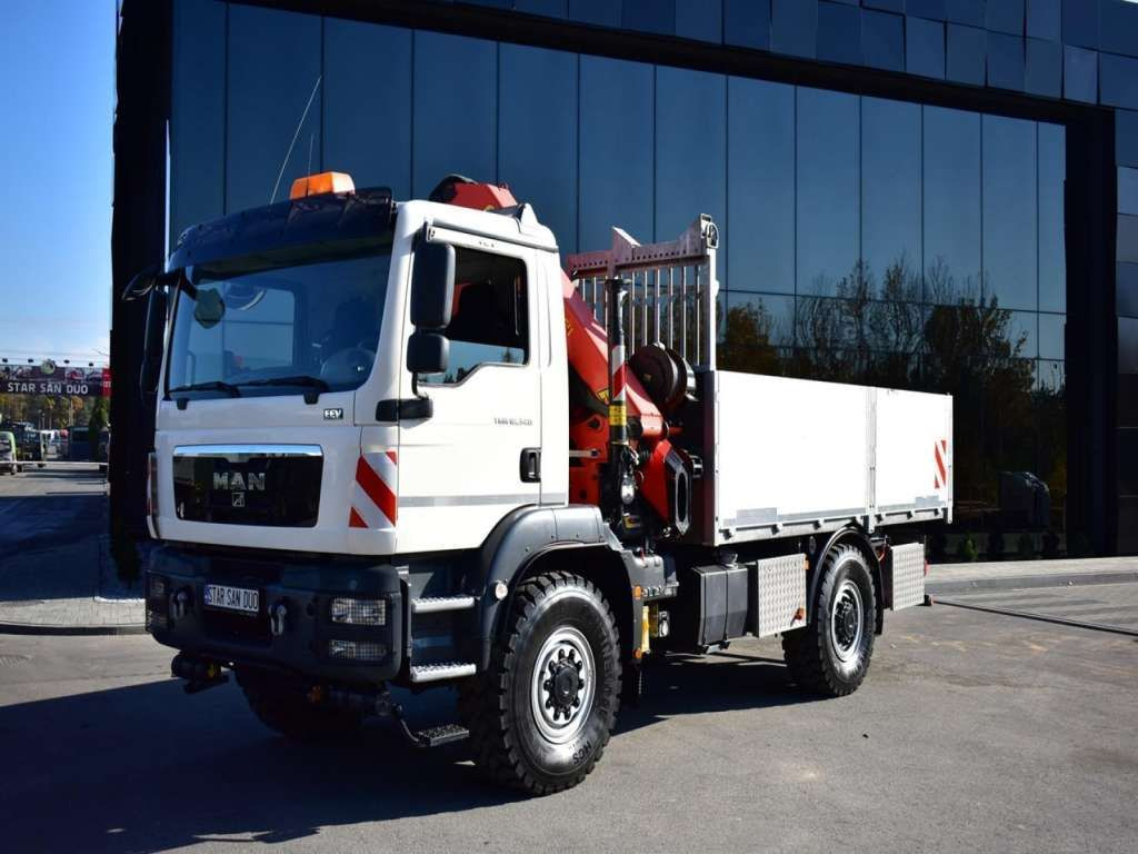 MAN TGM 18.340 4x4 PALFINGER PK 18002 CRANE WINCH MAN TGM 18.340 4x4 PALFINGER PK 18002 CRANE WINCH - Kamion sa dizalicom, Kamion sa tovarnim sandukom: slika 2 MAN TGM 18.340 4x4 PALFINGER PK 18002 CRANE WINCH MAN TGM 18.340 4x4 PALFINGER PK 18002 CRANE WINCH - Kamion sa dizalicom, Kamion sa tovarnim sandukom: slika 2