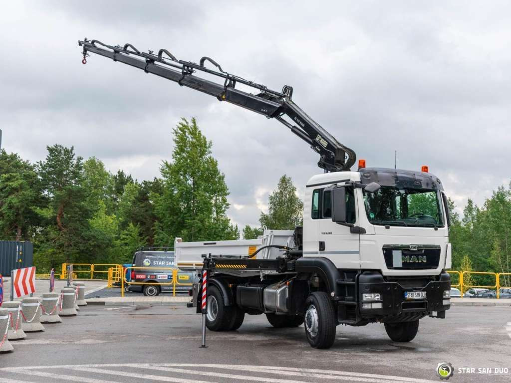 MAN TGS 18.360 4x4 HIAB 144 E-4 Crane Kipper - Istovarivač: slika 4 MAN TGS 18.360 4x4 HIAB 144 E-4 Crane Kipper - Istovarivač: slika 4