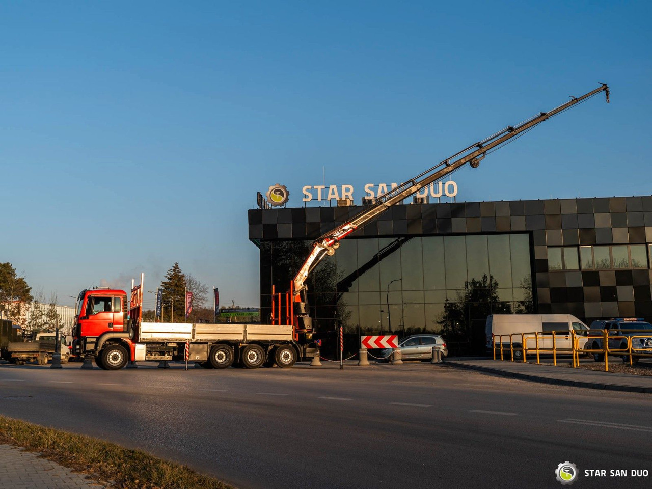 MAN TGS 35.400 8x4 Palfinger PK 34002 Winch KRAN MAN TGS 35.400 8x4 Palfinger PK 34002 Winch KRAN - Kamion sa dizalicom, Kamion sa tovarnim sandukom: slika 1 MAN TGS 35.400 8x4 Palfinger PK 34002 Winch KRAN MAN TGS 35.400 8x4 Palfinger PK 34002 Winch KRAN - Kamion sa dizalicom, Kamion sa tovarnim sandukom: slika 1